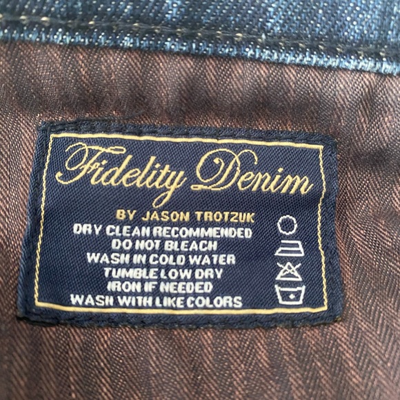 Fidelity distressed Jean shorts, size 28 - Picture 11 of 11